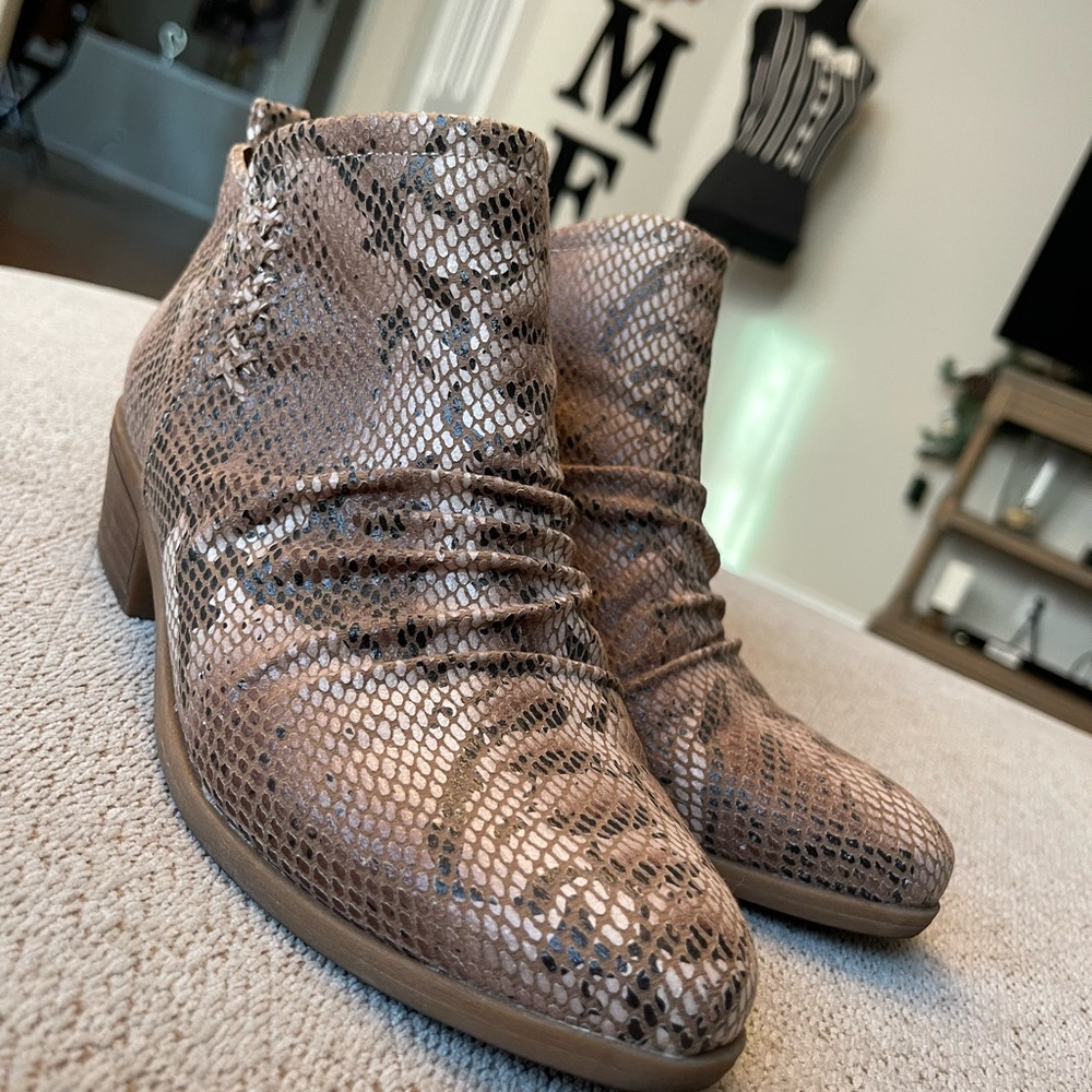 Snakeskin Pattern Booties - image 8